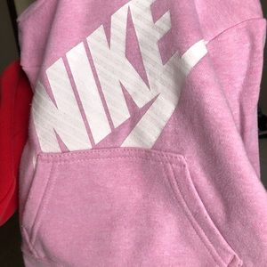 2T  Nike outfit